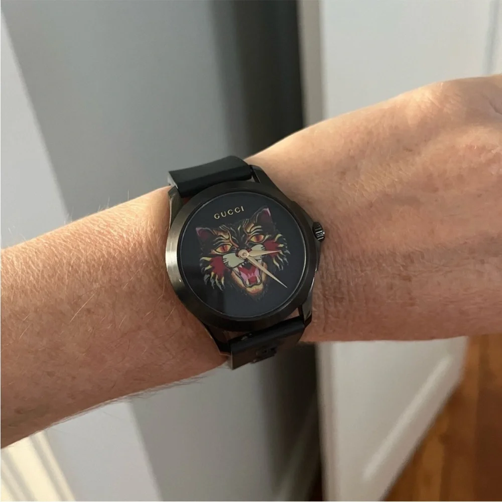 Gucci Black Watch with Multicolor Cat Face Dial